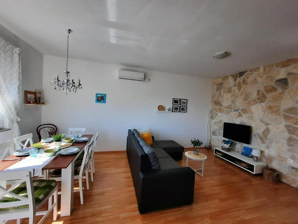 Apartmán Bella Mandre