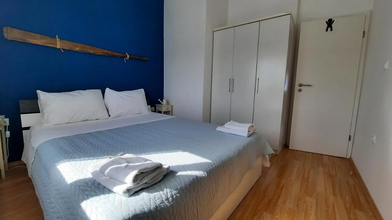 Bella Mandre Apartment